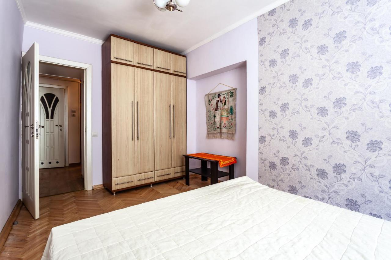 Four Bedrooms Apartment In The Heart Of Leópolis Exterior foto