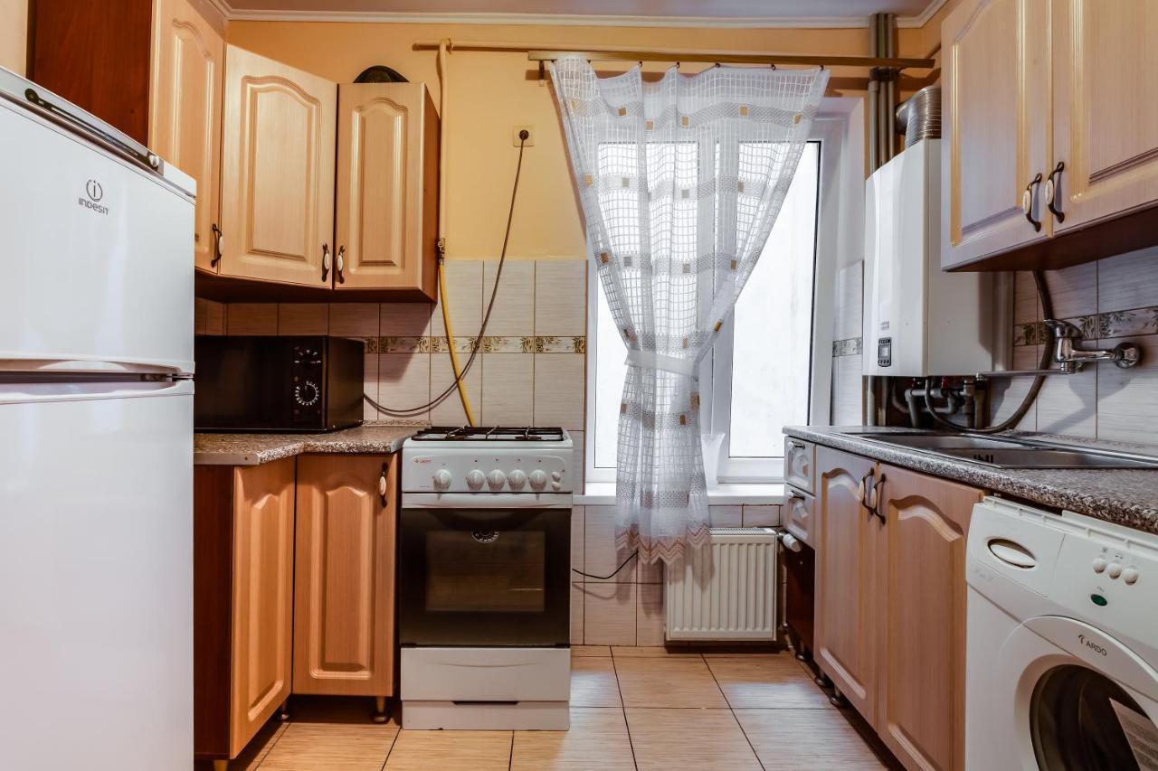 Four Bedrooms Apartment In The Heart Of Leópolis Exterior foto